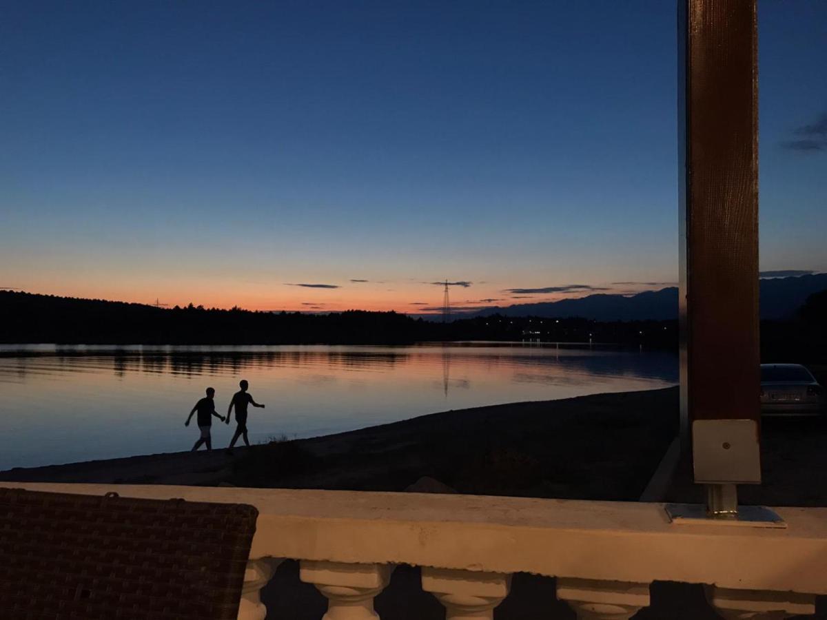 Apartmani Rudi Anić エクステリア 写真